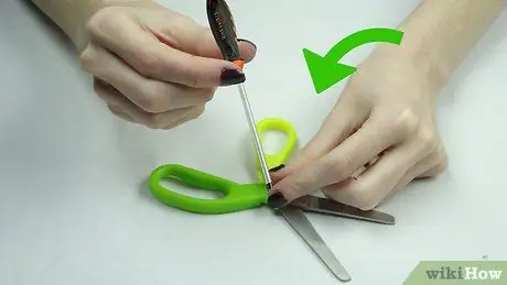 Sharpen Scissors Step 9