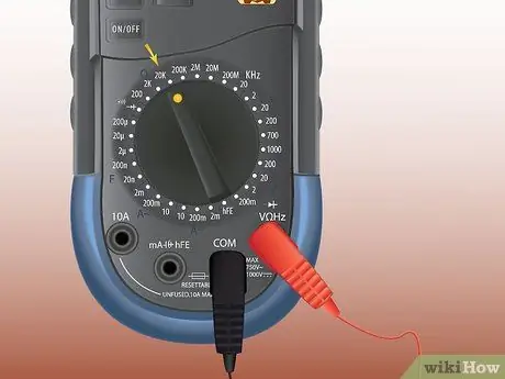 Uporabite digitalni multimeter 2. korak