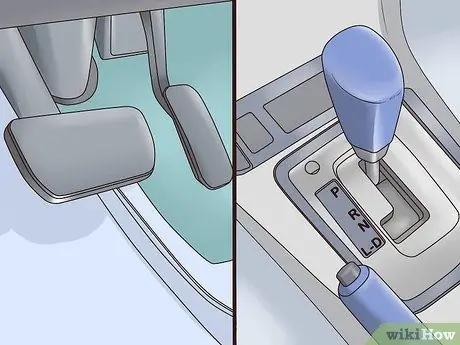 Drive a Car With an Automatic Transmission Step 3