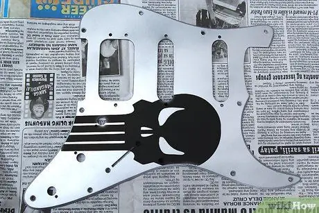 Decora una guitarra Pas 12