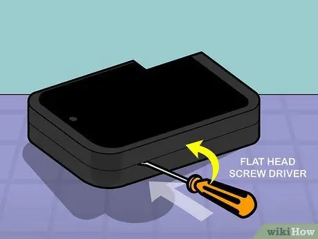 Replace the Battery in a Key Fob Step 4