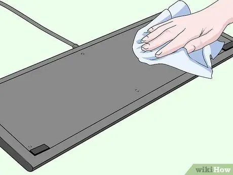 Clean a Keyboard Step 18