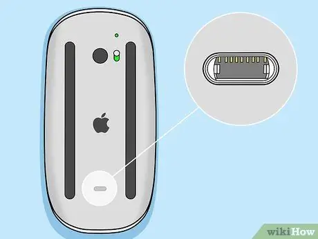 Pagsingil ng isang Apple Mouse Hakbang 2