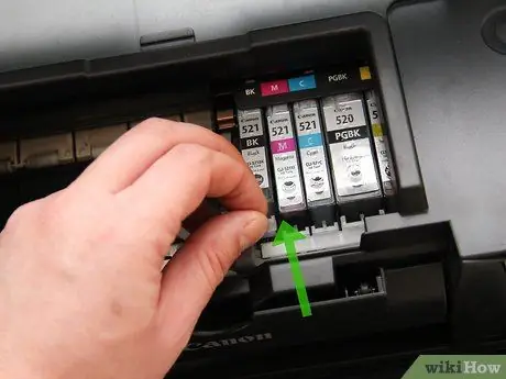 Mettez les cartouches d'encre dans une imprimante Étape 7