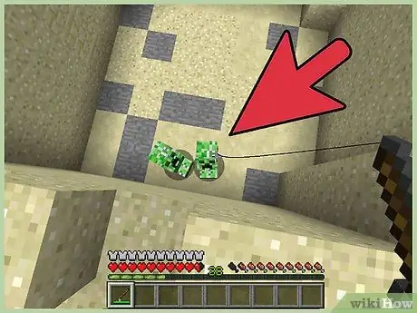 Mata a un Creeper en Minecraft Paso 8