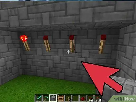 Erstellen Sie flackernde Redstone-Fackeln in Minecraft Schritt 8