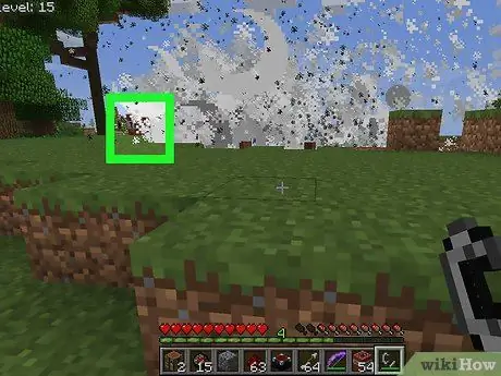 مرحله 10 TNT را در Minecraft منفجر کنید