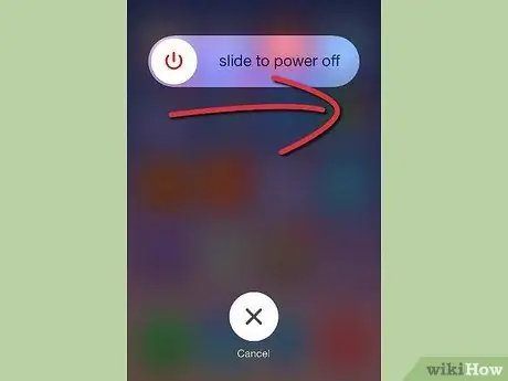 Carregue seu iPhone com um cabo Lightning não oficial. Etapa 10