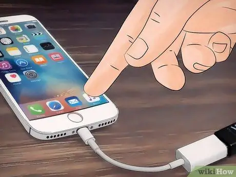 Use Headphones on an iPhone 7 Step 12