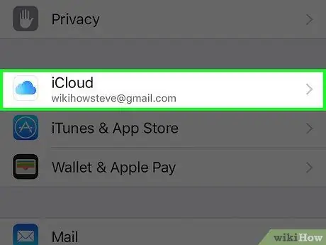 Allow iCloud to Use Cellular Data for Transfers on an iPhone Step 2