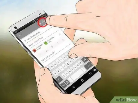 Enviar imatges per correu electrònic des d'un telèfon mòbil Pas 5