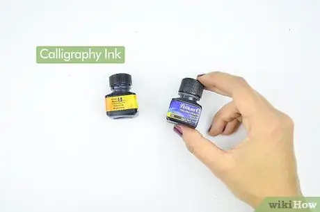 Écrire avec un stylo de calligraphie Étape 3