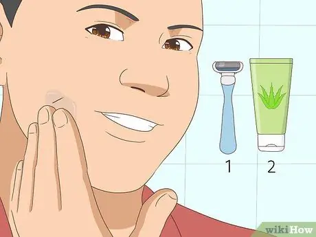 Gunakan Gel Aloe Vera di Muka Anda Langkah 7