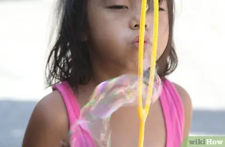 Blow Bubbles Pasul 10