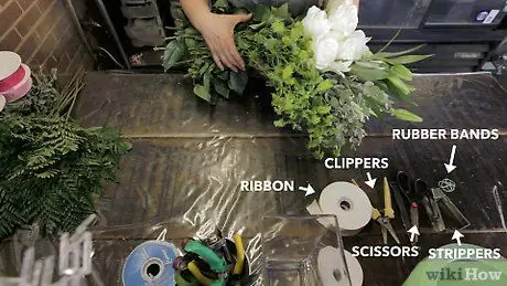 Make Bridal Bouquets Step 18