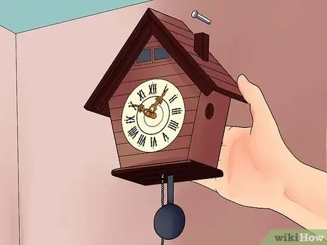 Set a Cuckoo Clock Step 1