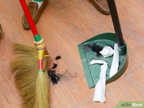 Taglia i capelli di un uomo Passo 21