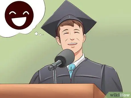 Agregue humor a un discurso de graduación Paso 1