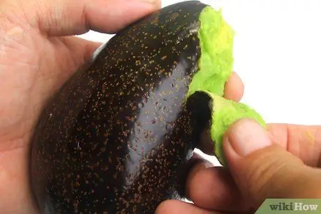 Bumili ng isang Magandang Avocado Hakbang 6