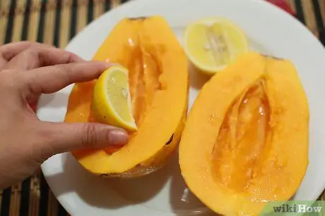 Papayas essen Schritt 7