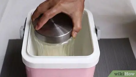 Gumawa ng mantikilya mula sa Raw Milk Hakbang 6