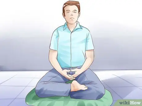 Simulan ang Zen Meditation (Zazen) Hakbang 3