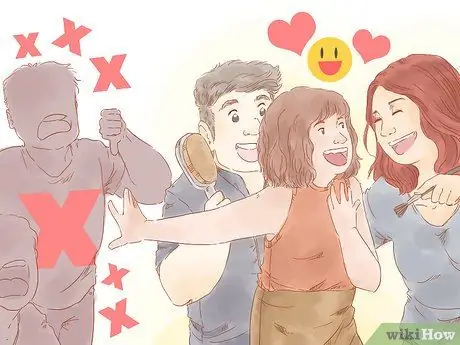 Çirkin Hissetmekle Anlaşmaya Varın Adım 5 Çirkin Hissetmekle Anlaşmaya Varın Adım 5