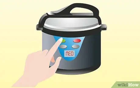 Mettere il coperchio sul crockpot Passaggio 10