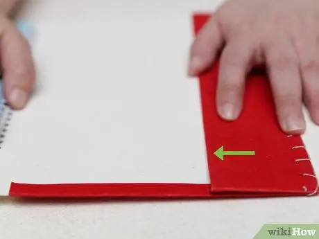 Hacer una cubierta de cuaderno Paso 6