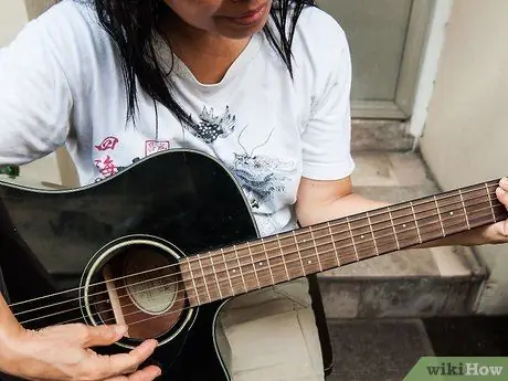 Sumulat ng isang Kanta na may Gitara Chords Hakbang 10