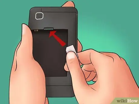 Install a SIM Card in an Android Step 4