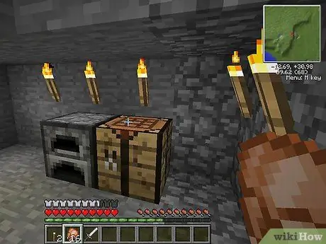 Explore_Mine en una cova al pas 1 de Minecraft