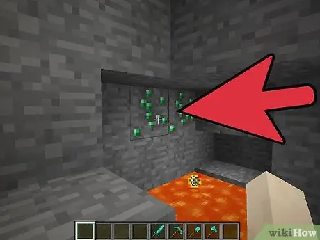 Maghanap ng mga Emerald sa Minecraft Hakbang 4