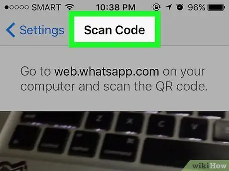 Scansiona un codice QR su un iPhone Passaggio 18