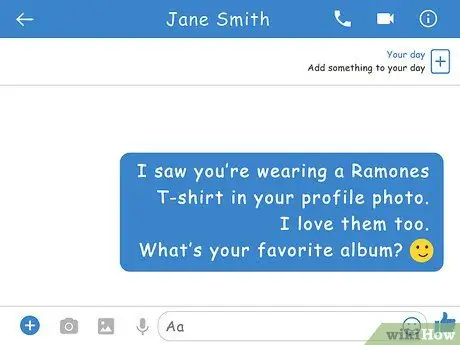 Makipag-chat sa isang Babae sa Facebook Hakbang 4