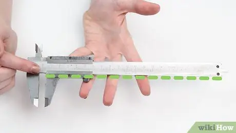 Use a Vernier Caliper Step 2