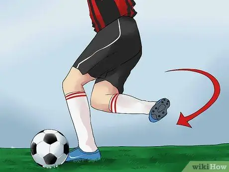 Thực hiện một Rabona Bước 6