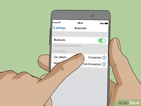 Conectați un iPhone la un dispozitiv stereo auto Pasul 4